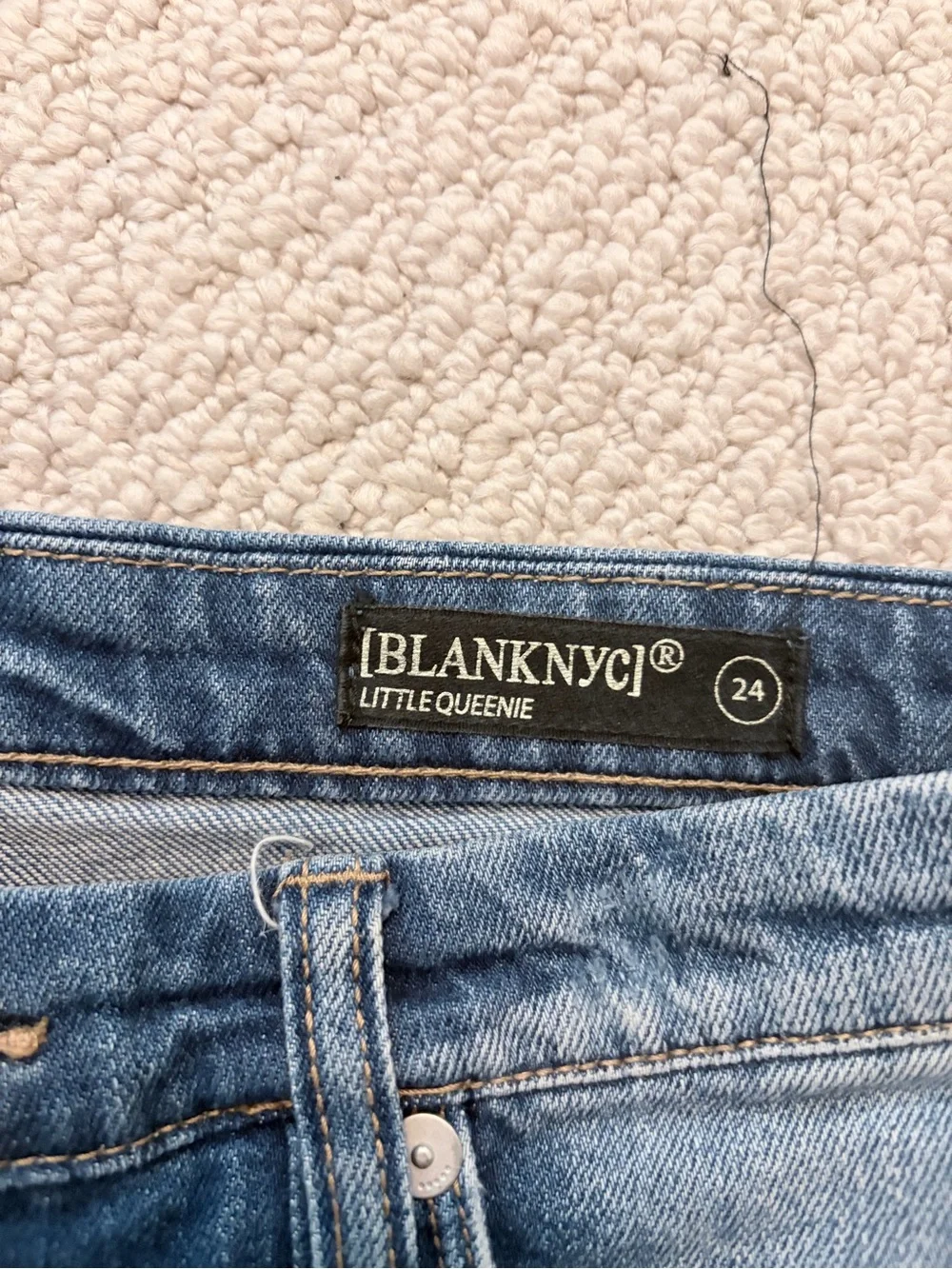 BLANKNYC Little Queenie Distressed Denim Shorts Size 24